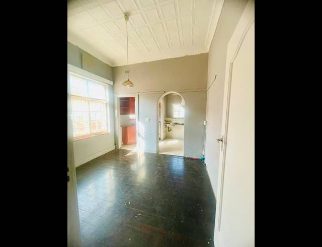 3 BEDROOM HOUSE FOR SALE IN KENSINGTON